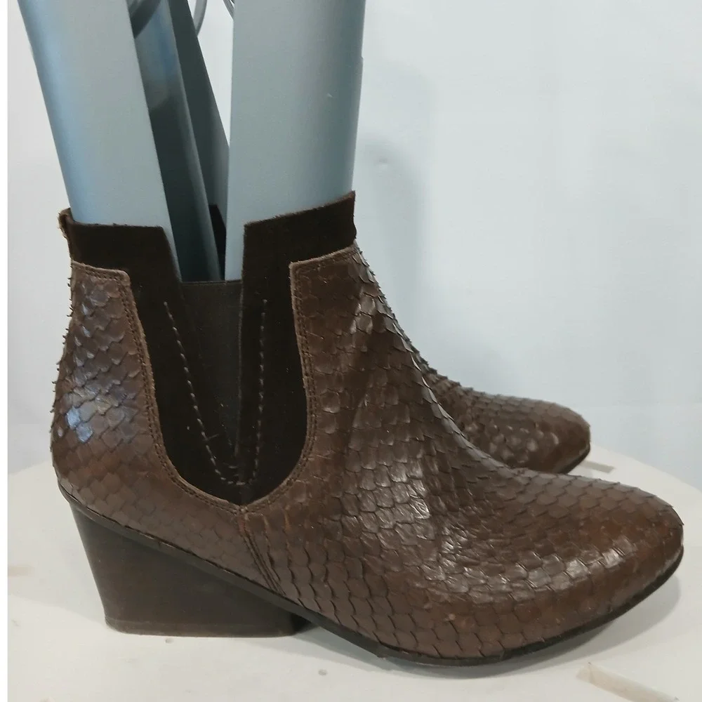 Sesto‎ Meucci Womens Sz 6M Brown Snakeskin Embossed Genuine Leather Ankle Boots